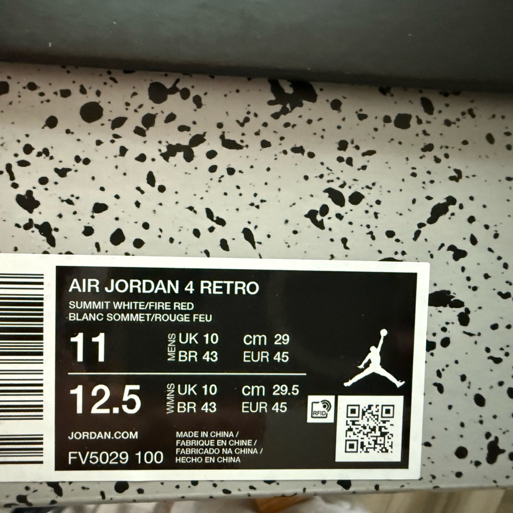 Jordan 4 White Cement - Picture 4 of 5